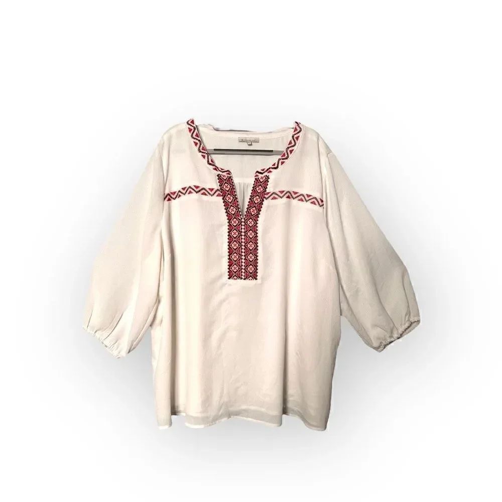B Skies are blue white polyester long sleeve tunic with embroidery women’s size